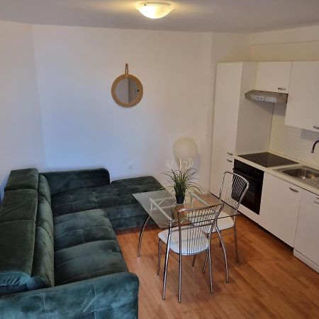 Moro Vrbnik 2 Appartement Buitenkant foto