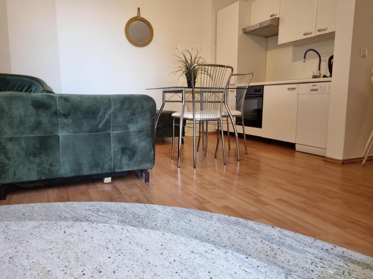 Moro Vrbnik 2 Appartement Buitenkant foto