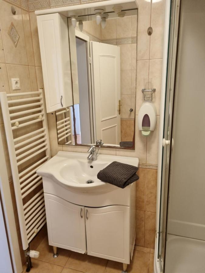 Moro Vrbnik 2 Appartement Buitenkant foto