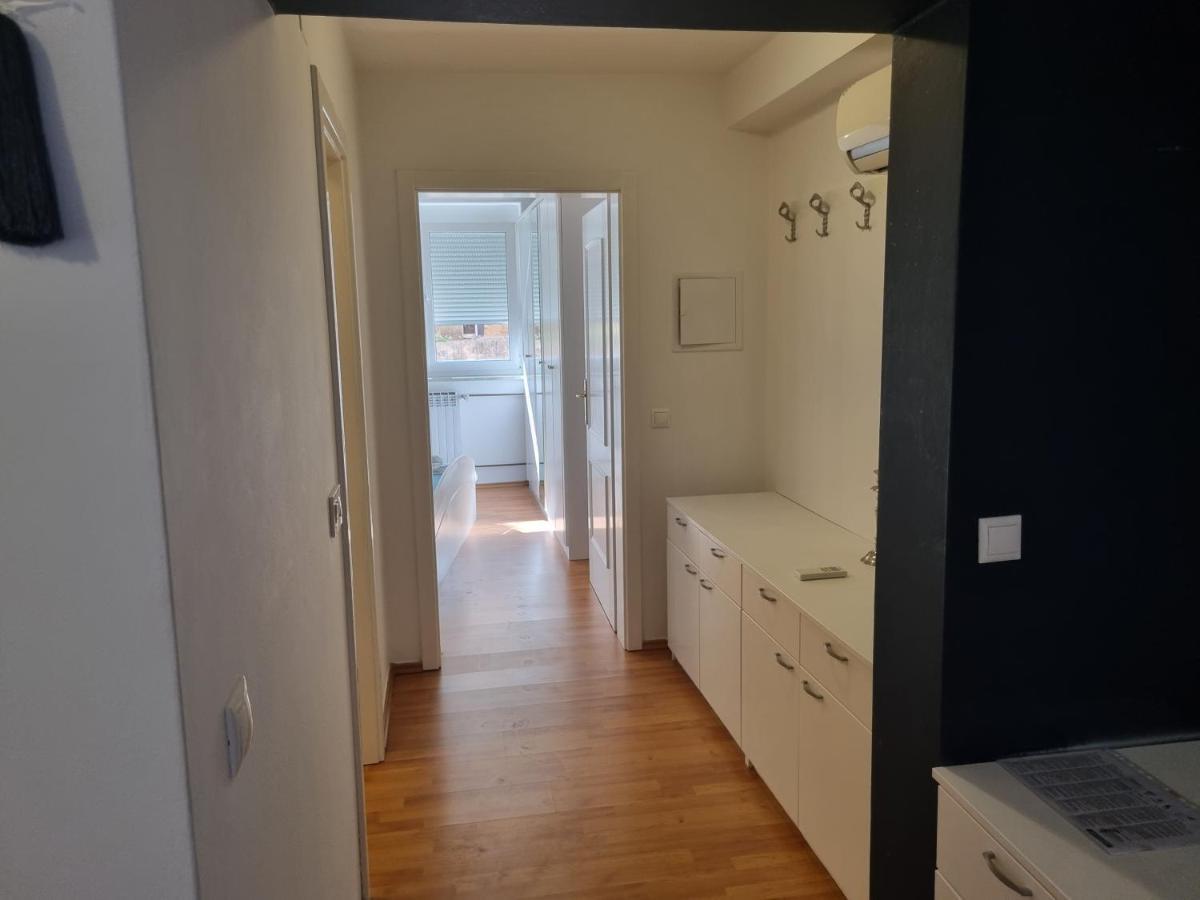 Moro Vrbnik 2 Appartement Buitenkant foto