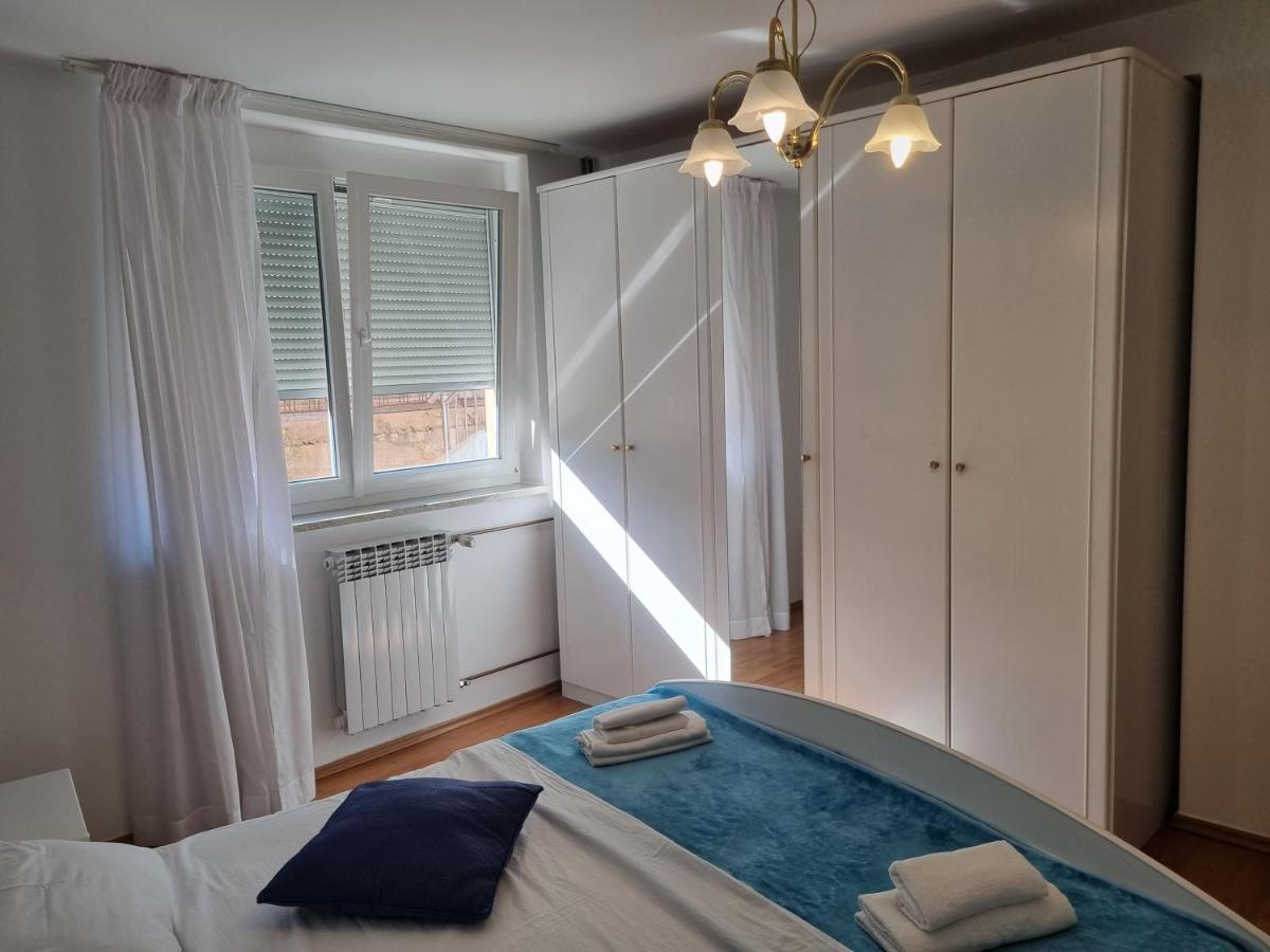 Moro Vrbnik 2 Appartement Buitenkant foto