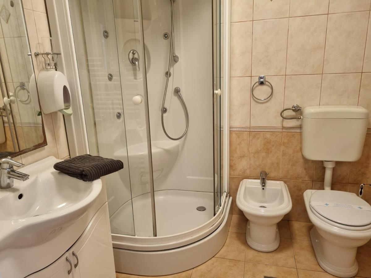 Moro Vrbnik 2 Appartement Buitenkant foto
