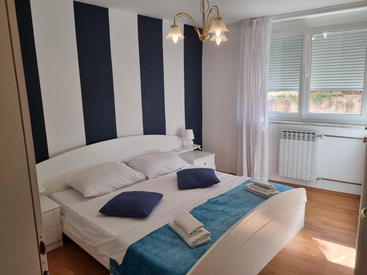 Moro Vrbnik 2 Appartement Buitenkant foto